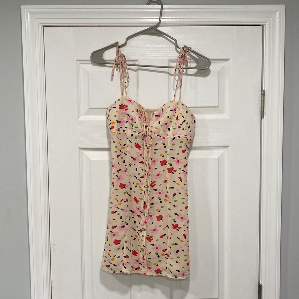princess polly summer dress. Adjustable tie shoulders. Button detailing on front